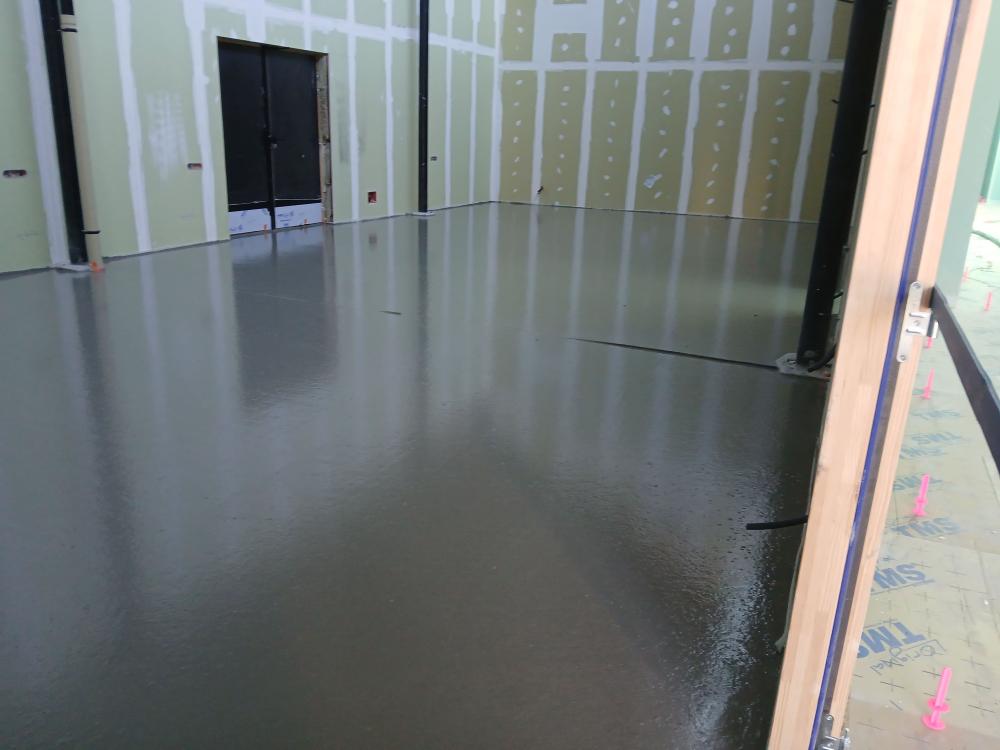 Coulage chape fluide ciment pour plancher chauffant 4